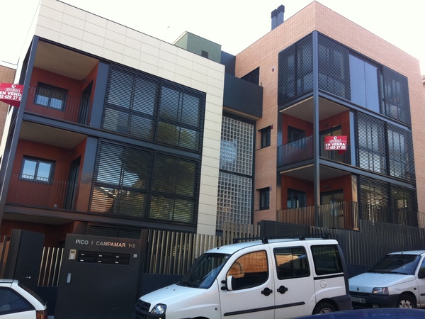 Projecte HOUSING AT PICÓ I CAMPAMAR STREET